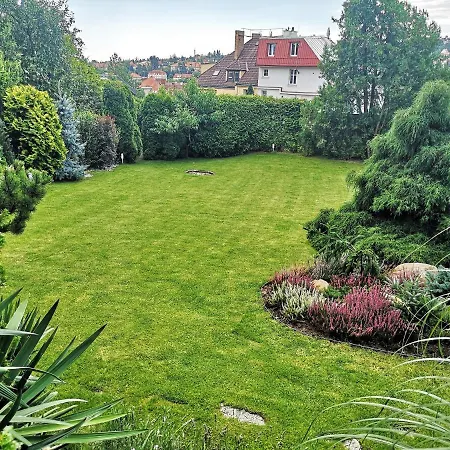 Apartment Hanspaulka Garden Prague