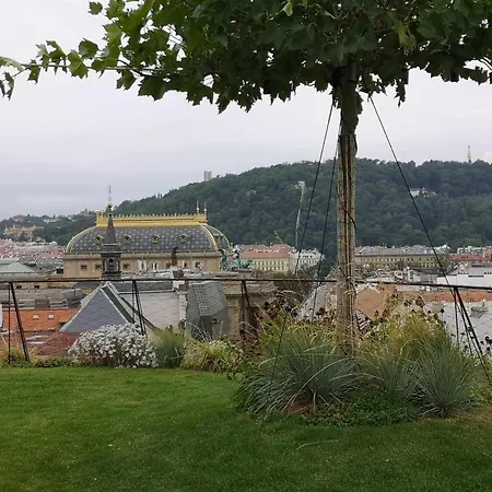 Apartamento Hanspaulka Garden